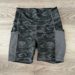 Like new Fabletics camo biker shorts